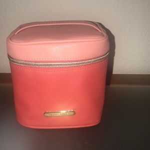 Michael Kors beauty bag